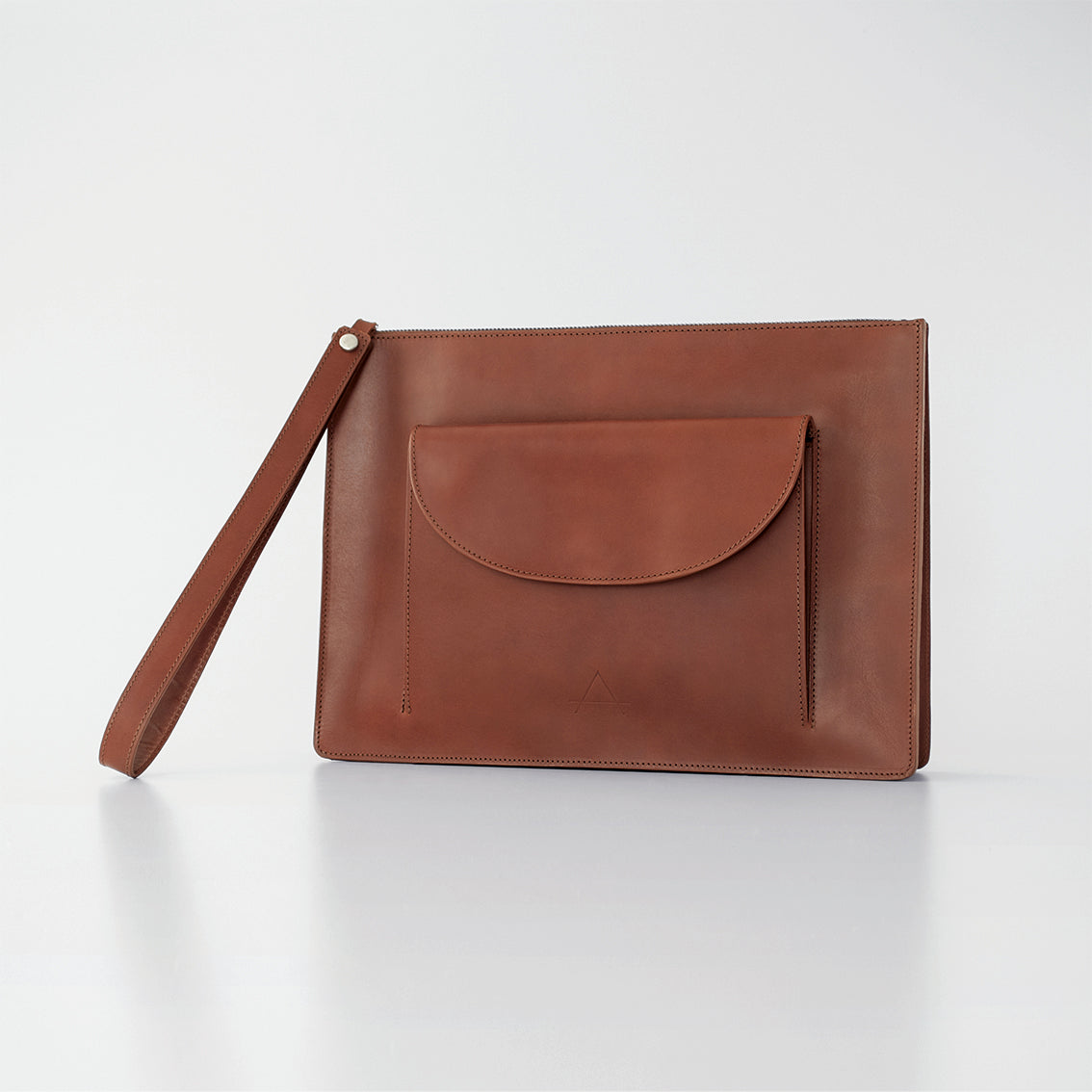 INÊS | Clutch