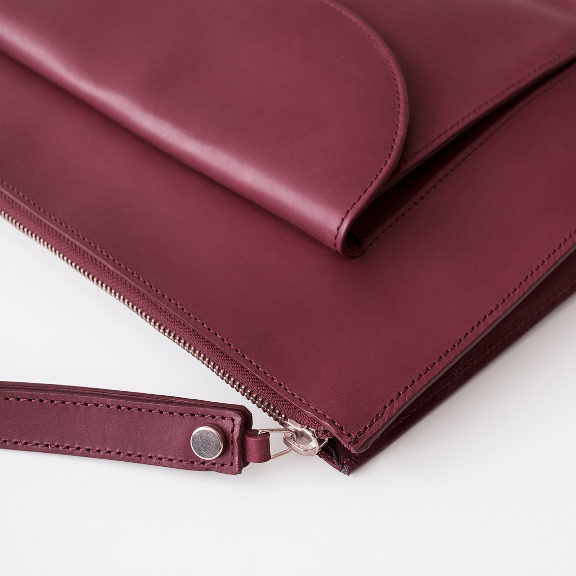 INÊS | Clutch