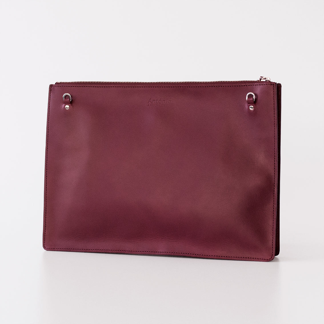 INÊS | Clutch